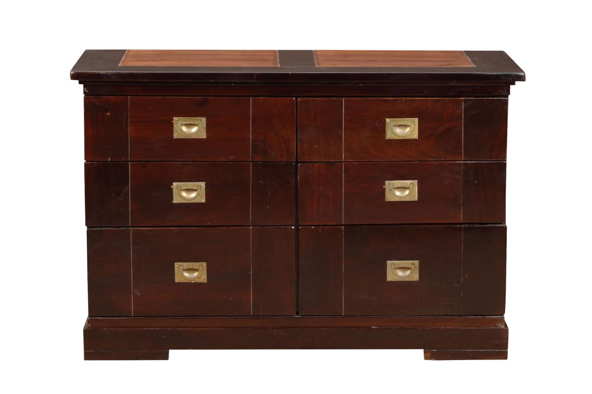 Elegant Drawer Chest With 6 Drawers