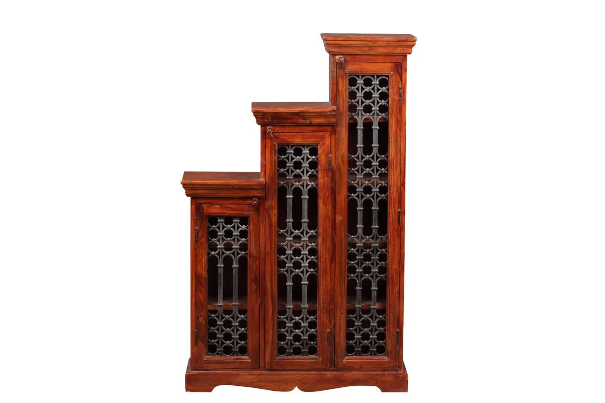 Auric C.D. Cabinet Step (Big R.H.)